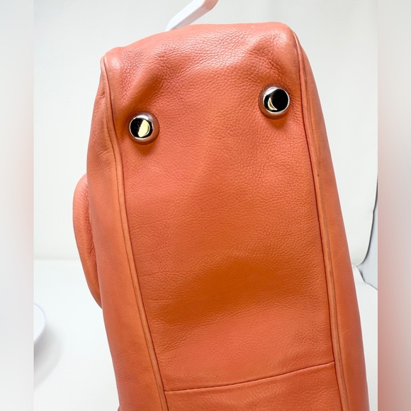 Marc Jacobs Peach Satchel Bag with suede interior - Picture 9 of 15